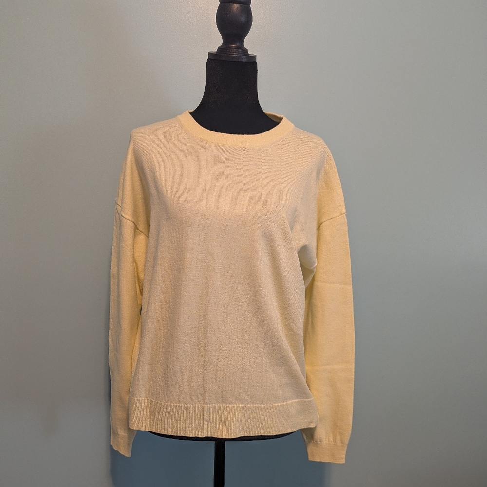 Primark Cares Women's Size Medium Sweater Soft Yellow